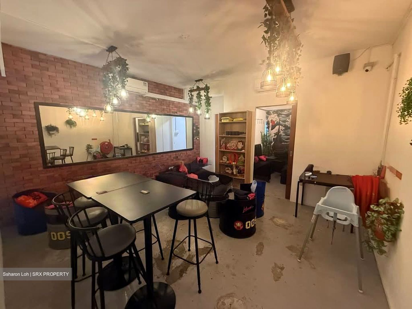 Yio Chu Kang Road (D19), Retail #613699921